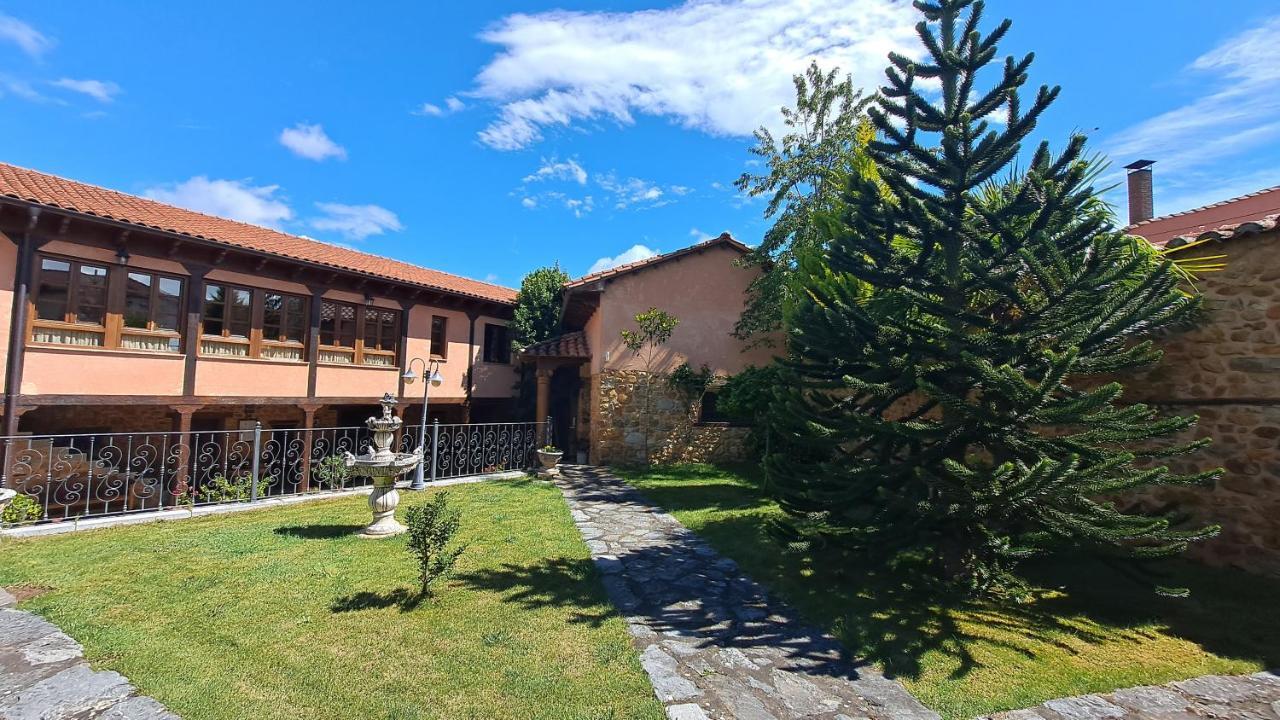 Palacio Del Conde De Rebolledo Villaviciosa de la Ribera Bagian luar foto