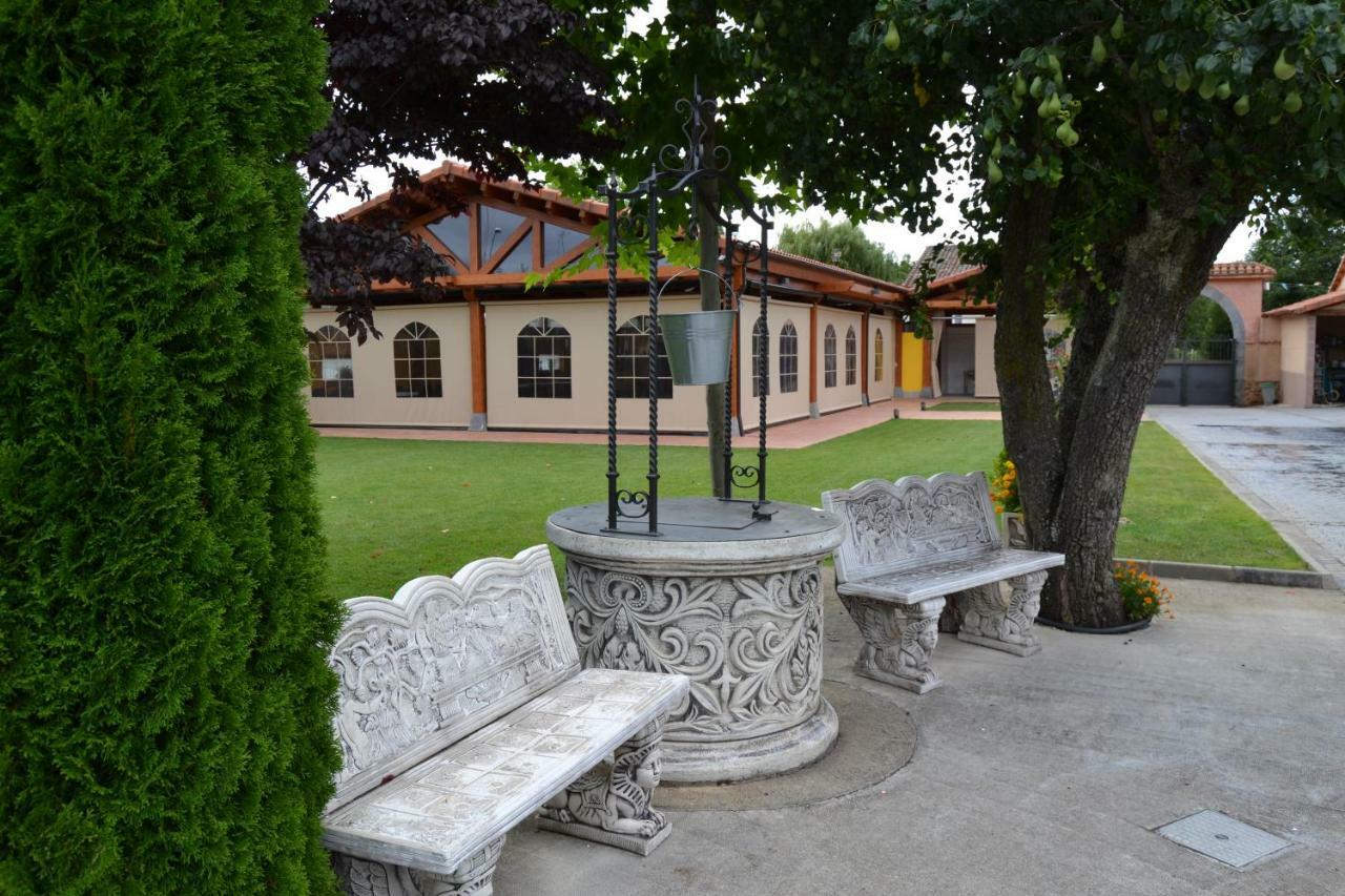 Palacio Del Conde De Rebolledo Villaviciosa de la Ribera Bagian luar foto